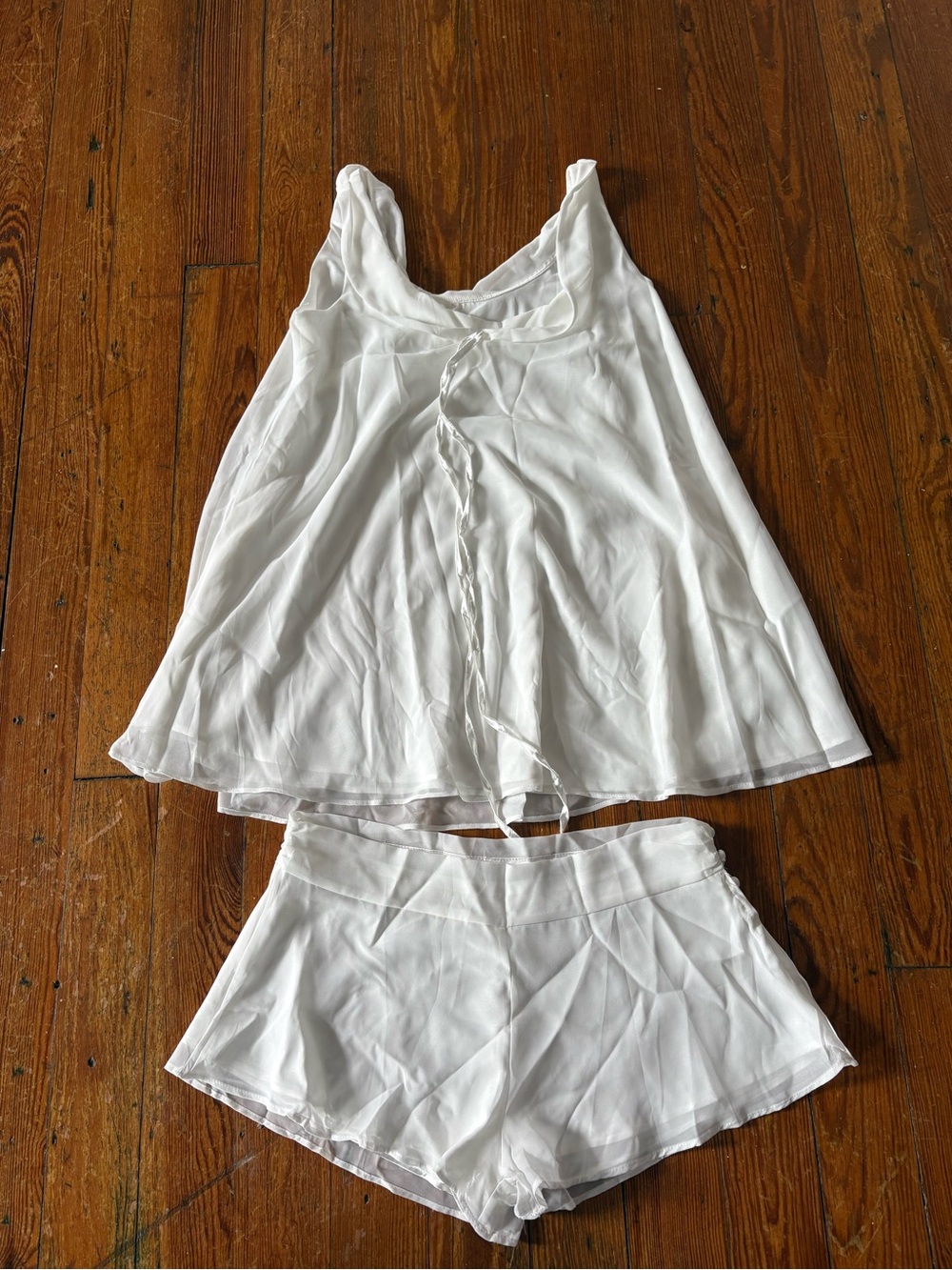 Source Unknown White Satin Two-Piece Sleep Set with Tie Front